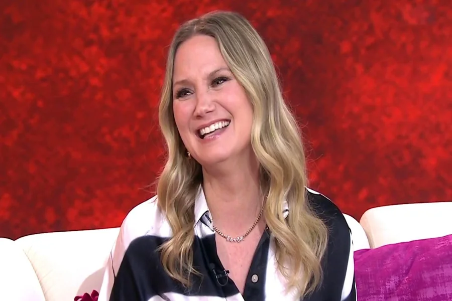 Jennifer Nettles Age